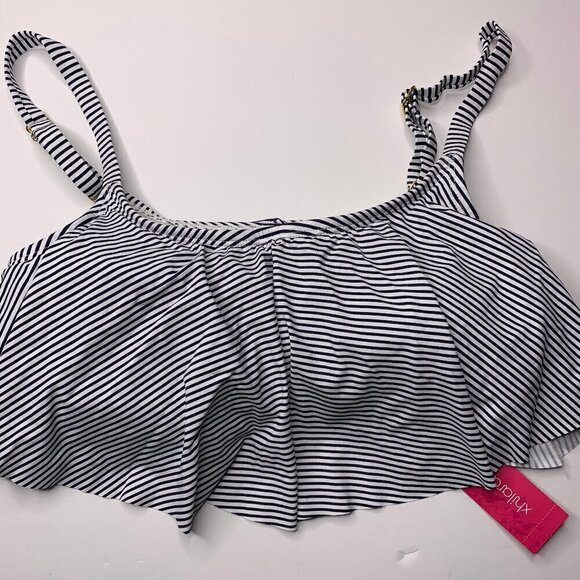 Xhilaration White Striped Swimsuit Top Size D/DD - Picture 1 of 5